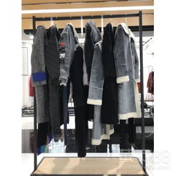 廣州尾貨品牌女裝批發(fā) 統(tǒng)衣服飾從源頭保障產(chǎn)品品質
